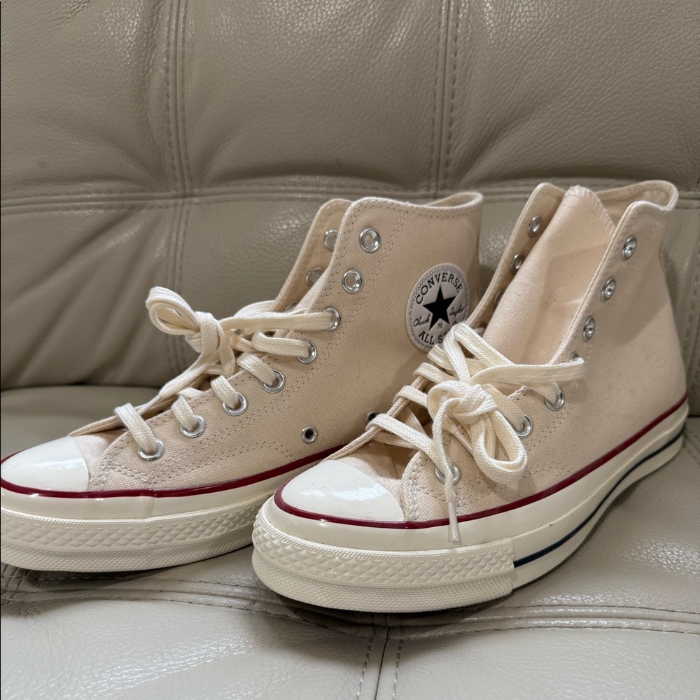 Converse Chuck Taylor All Star High Top Sneakers – Size 7.5 *NEW*